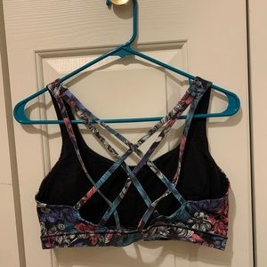 Lulu lemon sports bra
